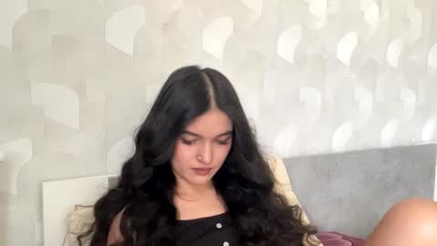 Mia online show from 07/20/26, 10:39