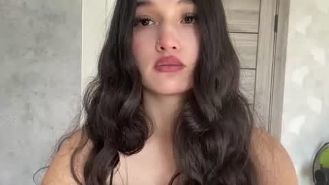 Mia online show from 07/28/26, 03:13