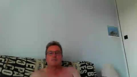 freddy9509 online show from 06/25/26, 04:33
