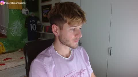 Snapshot of freddy_star chatting on 12/06/24, 08:40 Frederick Perin online show from 12/06/24, 08:40