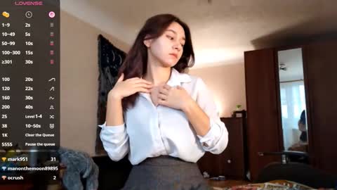 Snapshot of fredmurrietta chatting on 11/17/25, 10:21 Mia online show from 11/17/25, 10:21