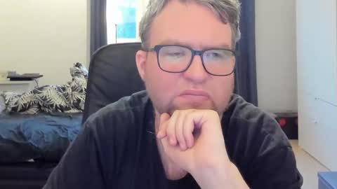 Snapshot of fredrik386959 chatting on 01/20/25, 02:03 Fredrik online show from 01/20/25, 02:03