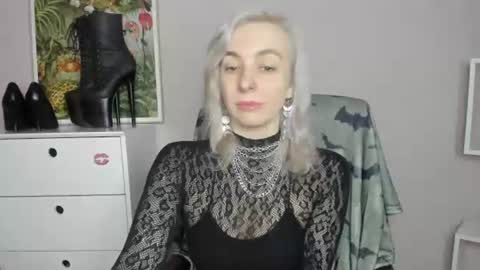 Anne online show from 06/15/26, 06:26