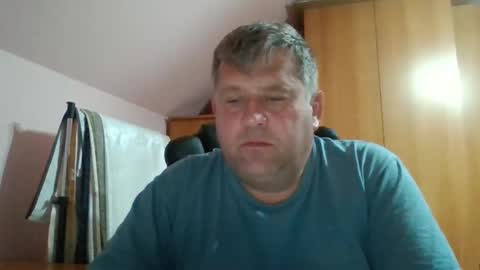 Snapshot of freeboy80180 chatting on 10/22/25, 05:13 freeboy80180 online show from 10/22/25, 05:13