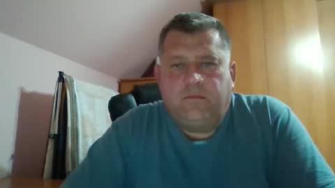 Snapshot of freeboy80180 chatting on 11/07/25, 07:25 freeboy80180 online show from 11/07/25, 07:25