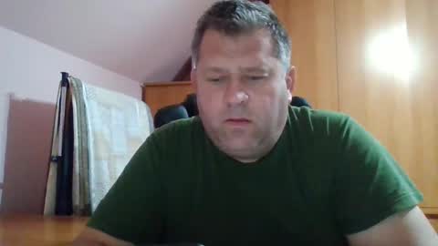 Snapshot of freeboy80180 chatting on 11/24/25, 04:40 freeboy80180 online show from 11/24/25, 04:40