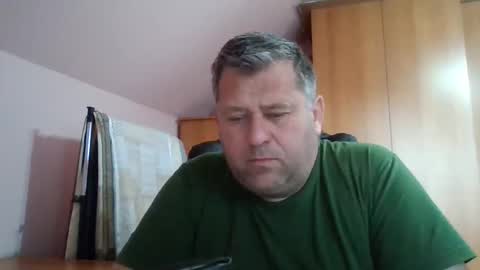 Snapshot of freeboy80180 chatting on 11/25/25, 11:32 freeboy80180 online show from 11/25/25, 11:32