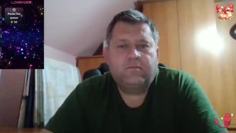 Snapshot of freeboy80180 chatting on 12/04/25, 02:59 freeboy80180 online show from 12/04/25, 02:59