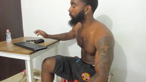Snapshot of freedom_24 chatting on 02/01/25, 01:44 shakur online show from 02/01/25, 01:44