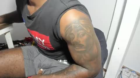 Snapshot of freedom_24 chatting on 09/24/25, 11:19 shakur online show from 09/24/25, 11:19