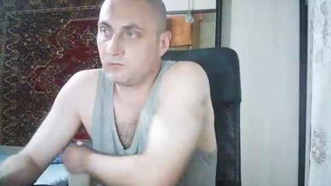 Snapshot of freeeman90 chatting on 06/11/26, 08:40 freeeman90 online show from 06/11/26, 08:40