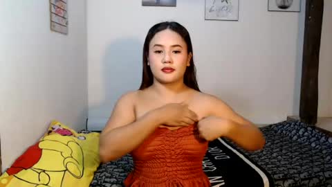 Snapshot of freesiaa chatting on 07/26/26, 09:05 Yesia online show from 07/26/26, 09:05