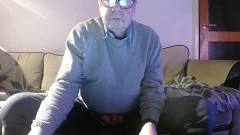 Snapshot of freespirt59 chatting on 01/10/25, 04:41 freespirt59 online show from 01/10/25, 04:41