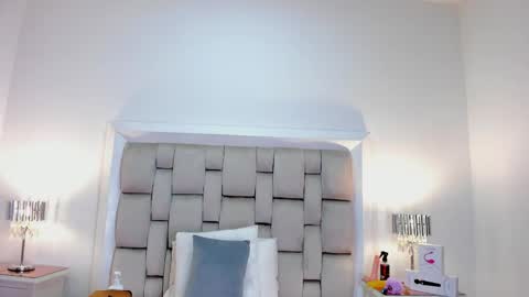 Frehia   online show from 05/03/26, 02:45