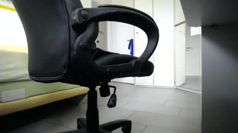 Walter Fischer online show from 09/12/25, 12:05