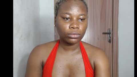 Snapshot of frekkymorelle chatting on 10/13/25, 04:12 frekkymorelle online show from 10/13/25, 04:12