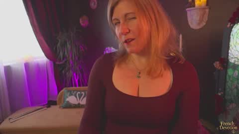 Louise or Lou 3 online show from 02/02/26, 10:47