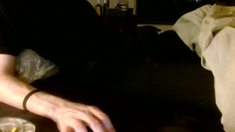 Snapshot of frenchms chatting on 01/15/25, 12:04 frenchms online show from 01/15/25, 12:04