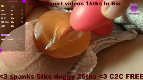 Snapshot of frenulumsnap chatting on 11/29/25, 02:42 Meadow online show from 11/29/25, 02:42