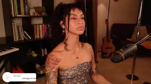 Vale online show from 10/14/25, 12:33