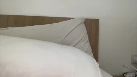 freshman  imonyou98 online show from 11/09/25, 01:20