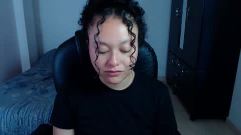 Louise  online show from 10/10/25, 11:53