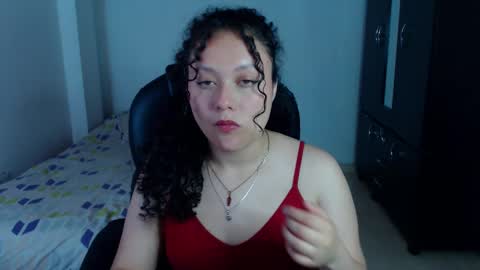 Louise  online show from 12/22/25, 04:53