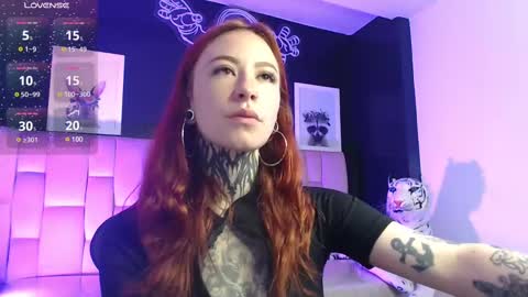 Snapshot of freya_b chatting on 02/09/25, 01:03 freya online show from 02/09/25, 01:03