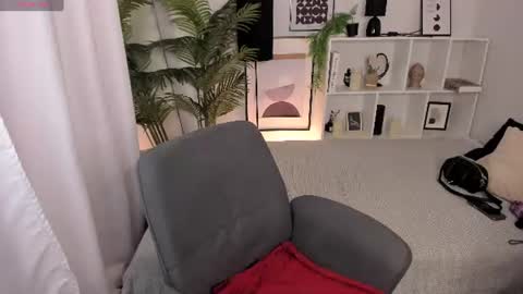 Laura online show from 07/02/26, 06:08