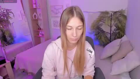Laura online show from 07/20/26, 08:17