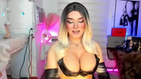 Miss Frea  online show from 09/10/25, 02:33