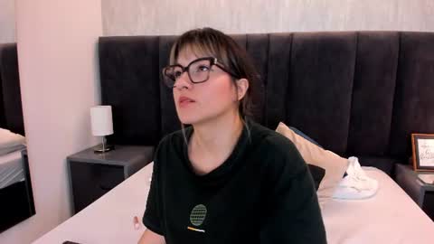 Snapshot of freyaa25 chatting on 07/30/26, 09:25 FREYA online show from 07/30/26, 09:25