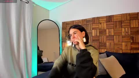 Snapshot of freyaa__1 chatting on 06/11/26, 02:15 Freya online show from 06/11/26, 02:15
