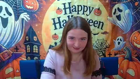 FreyaDak online show from 10/30/25, 07:14