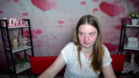 Snapshot of freyadak chatting on 02/14/26, 06:37 FreyaDak online show from 02/14/26, 06:37