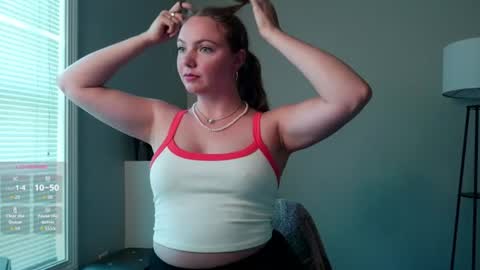 Snapshot of freyafux chatting on 06/12/26, 09:46 Miss Freya online show from 06/12/26, 09:46