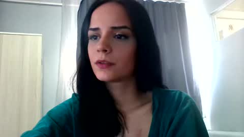 Freya online show from 02/12/25, 01:37
