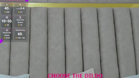 Snapshot of freyamoller chatting on 11/22/25, 07:13 FREYA online show from 11/22/25, 07:13