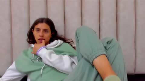 Snapshot of freyamoller chatting on 12/05/25, 02:36 FREYA online show from 12/05/25, 02:36