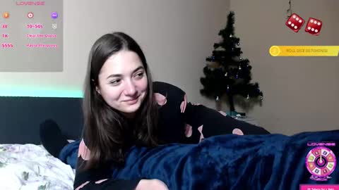 Snapshot of freyaoliver chatting on 01/13/26, 09:42 FreyaOliver online show from 01/13/26, 09:42