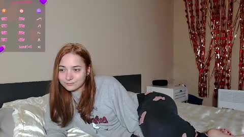 Snapshot of freyaoliver chatting on 03/28/26, 09:36 FreyaOliver online show from 03/28/26, 09:36