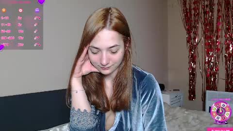 Snapshot of freyaoliver chatting on 04/06/26, 08:54 FreyaOliver online show from 04/06/26, 08:54