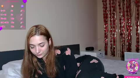 Snapshot of freyaoliver chatting on 04/16/26, 08:31 FreyaOliver online show from 04/16/26, 08:31