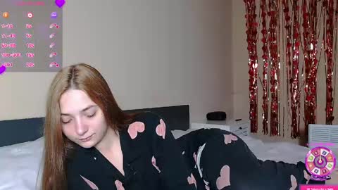 Snapshot of freyaoliver chatting on 04/18/26, 08:42 FreyaOliver online show from 04/18/26, 08:42