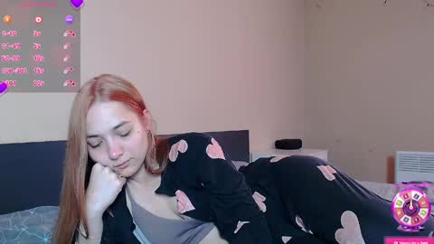 Snapshot of freyaoliver chatting on 05/05/26, 03:20 FreyaOliver online show from 05/05/26, 03:20