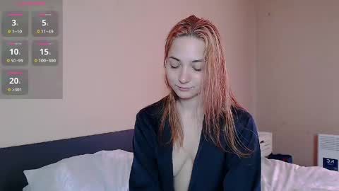 Snapshot of freyaoliver chatting on 06/05/26, 02:23 FreyaOliver online show from 06/05/26, 02:23