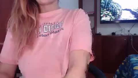 FREYJA LOREN online show from 05/15/26, 11:06