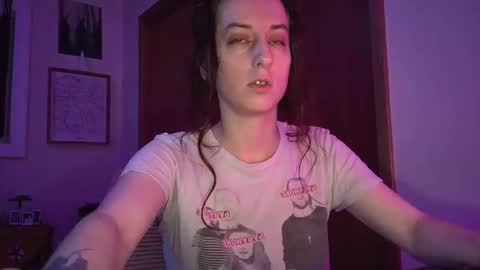 FreyaTheGemini online show from 12/27/24, 01:53