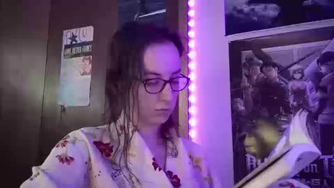 Snapshot of freythegemini chatting on 09/19/25, 09:26 FreyaTheGemini online show from 09/19/25, 09:26