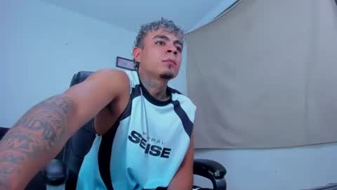 freyva_ online show from 07/14/26, 02:05